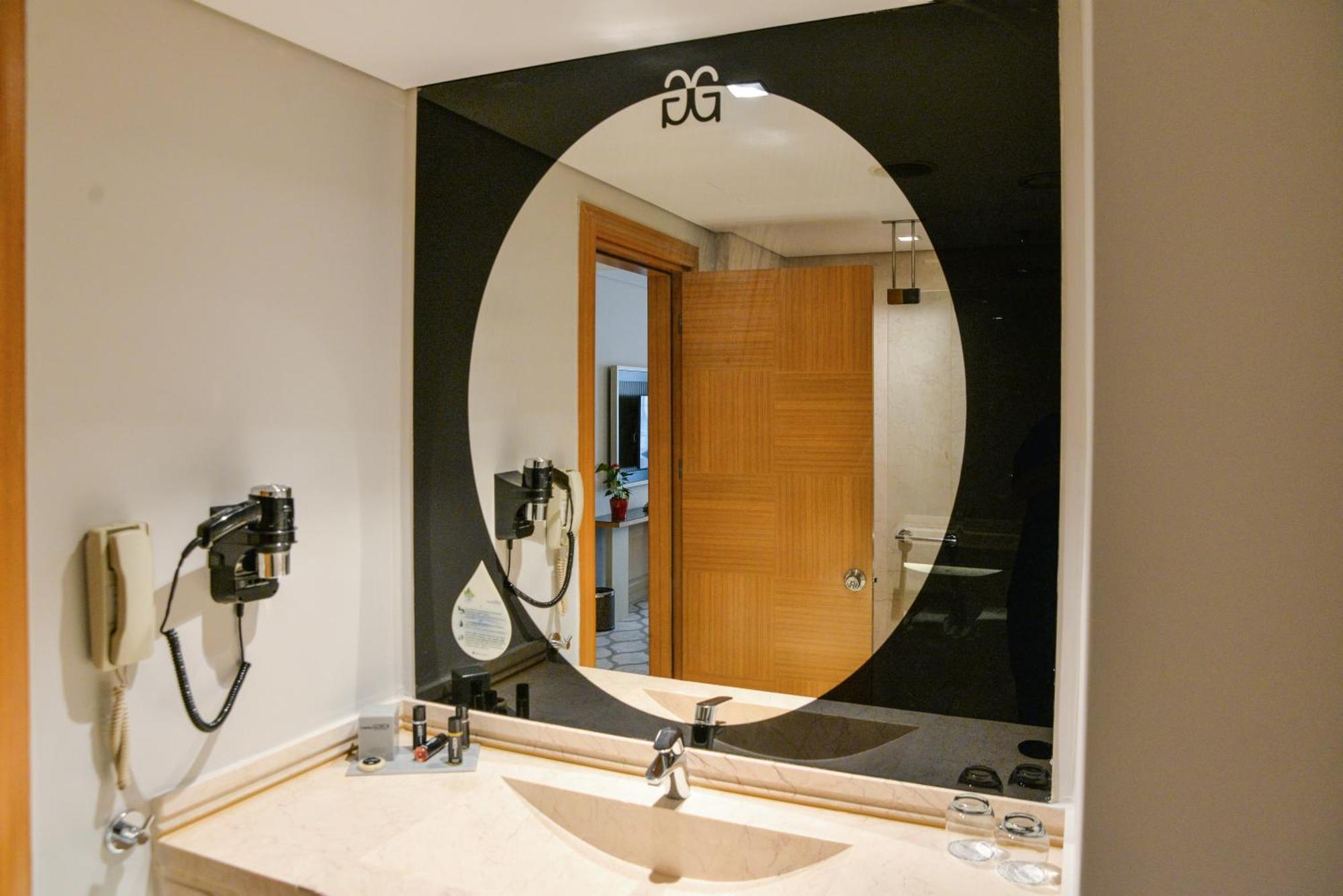 Istanbul Gonen Hotel Extérieur photo